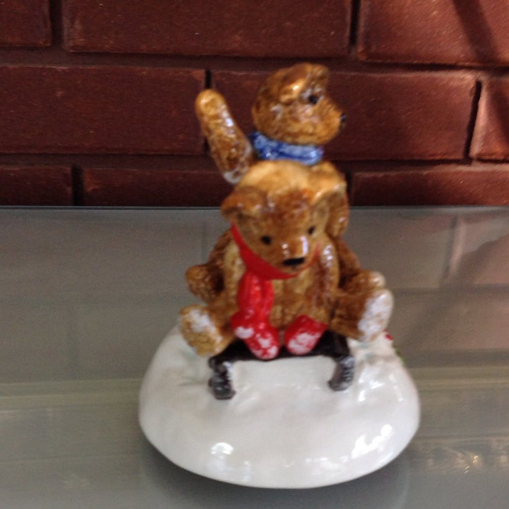 Vintage Bialosky Hummelwerk Sam & TB Bear Porcelain Music Box